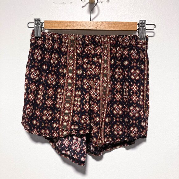 2 FOR $15 Brandy Melville Shorts - Picture 1 of 9
